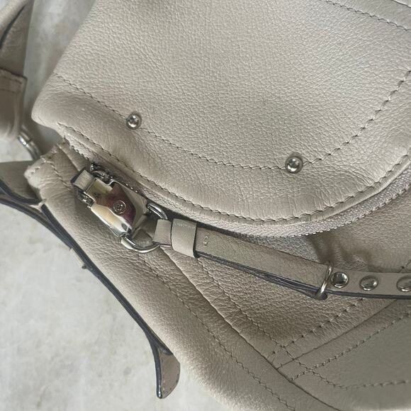 B. Makowsky crossbody bag creamy beige - Picture 10 of 11